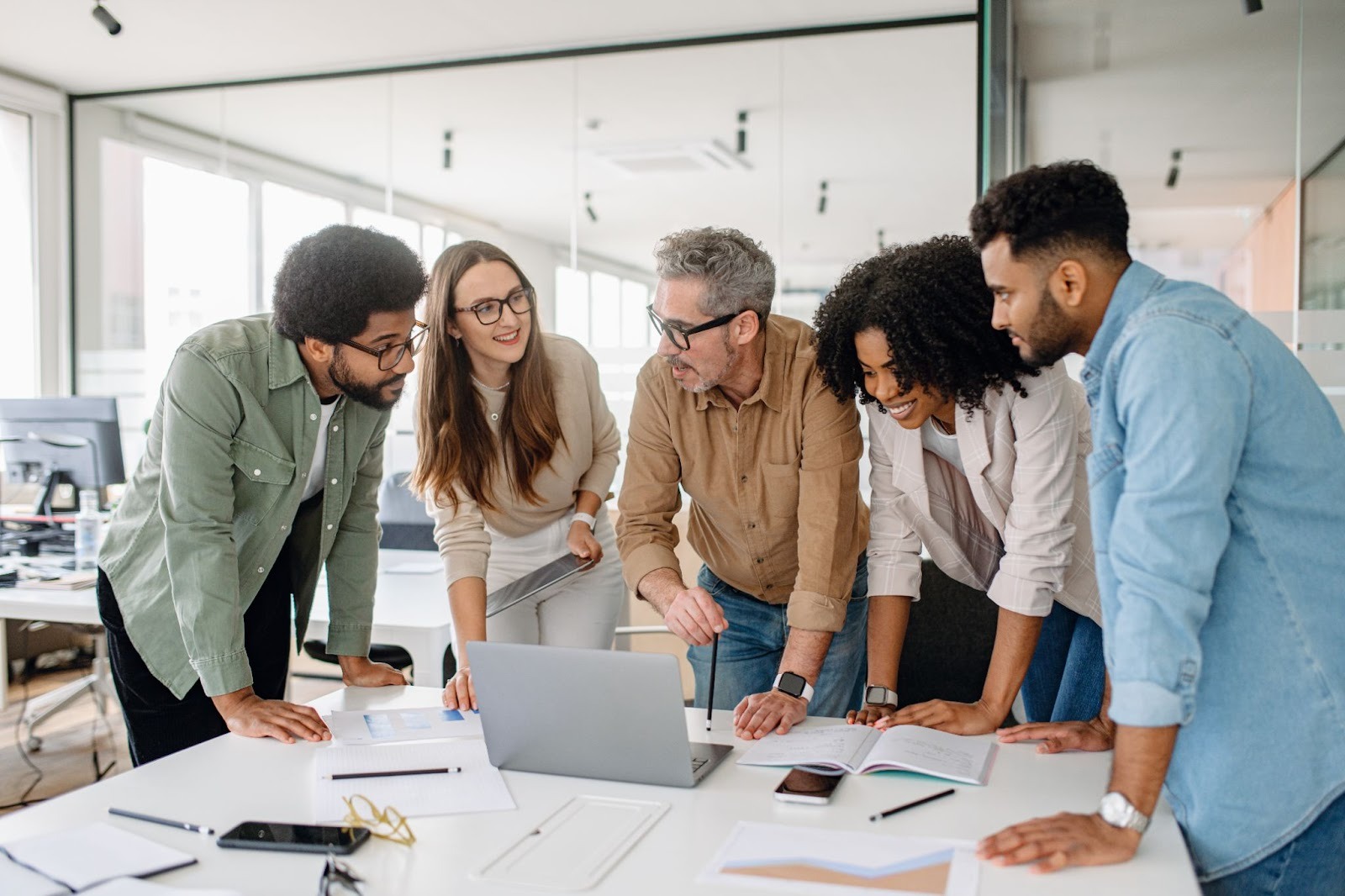 9 Ways to Align Sales, Marketing & Customer Success in EdTech